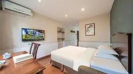 Wenjun Courtyard Hotel