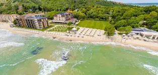Effect Algara Beach Resort