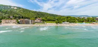 Effect Algara Beach Resort