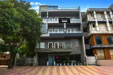 Super Townhouse Rohini Sector 23