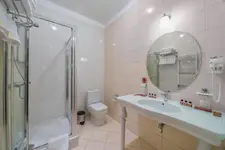 Alarus Luxe Hotel