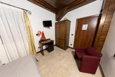 River Hotel