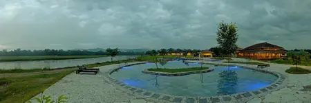 Barahi Jungle Lodge
