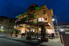 Hotel Arisch