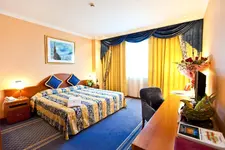 River Palace Hotel