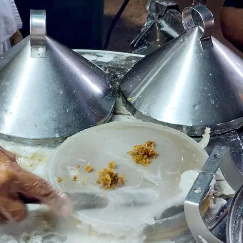 Khao Kriab Pak Mor Talat Na San Jao in Surat Thani