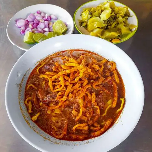 Khao Soi Mae Manee in Chiang Mai