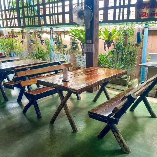 Loong Loy Pa Lan in Nakhon Pathom