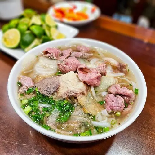 Phở 10 Lý Quốc Sư (Hoan Kiem) in Hanoi