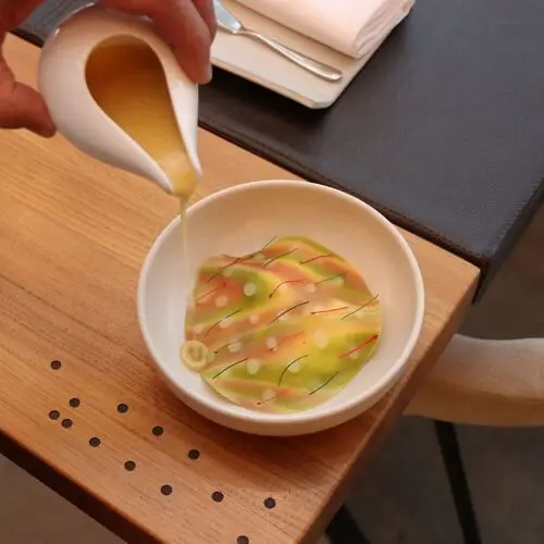 Laurie Raphaël in Québec