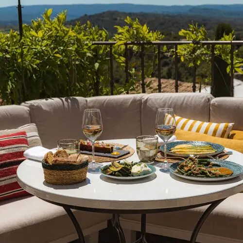 La Table du Ventoux in Crillon-le-Brave