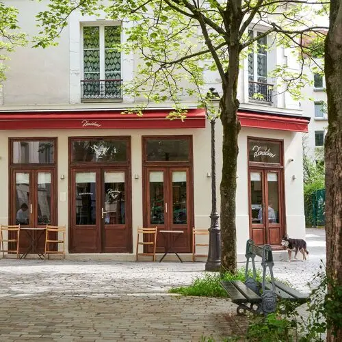 Dandelion in Paris