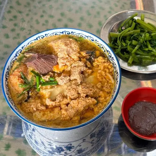 Bún Riêu Yến in Ho Chi Minh City